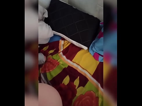 ❤️ Mening xonadoshim uyda yolg'iz qoladi, chunki eri ta'tilga ketadi va men uni sikish va eshagini sut bilan to'ldirish imkoniyatidan foydalanaman ❤️❌ Sluts uz.vanalize.ru ﹏